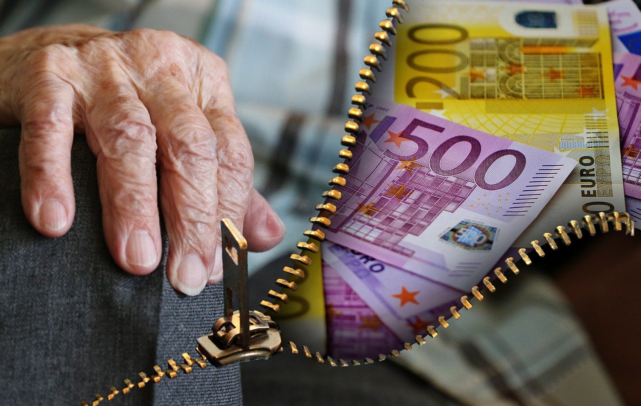découvrez tout ce qu'il faut savoir sur la pension : types, fonctionnement, calculs et conseils pour préparer et optimiser votre retraite sereinement.