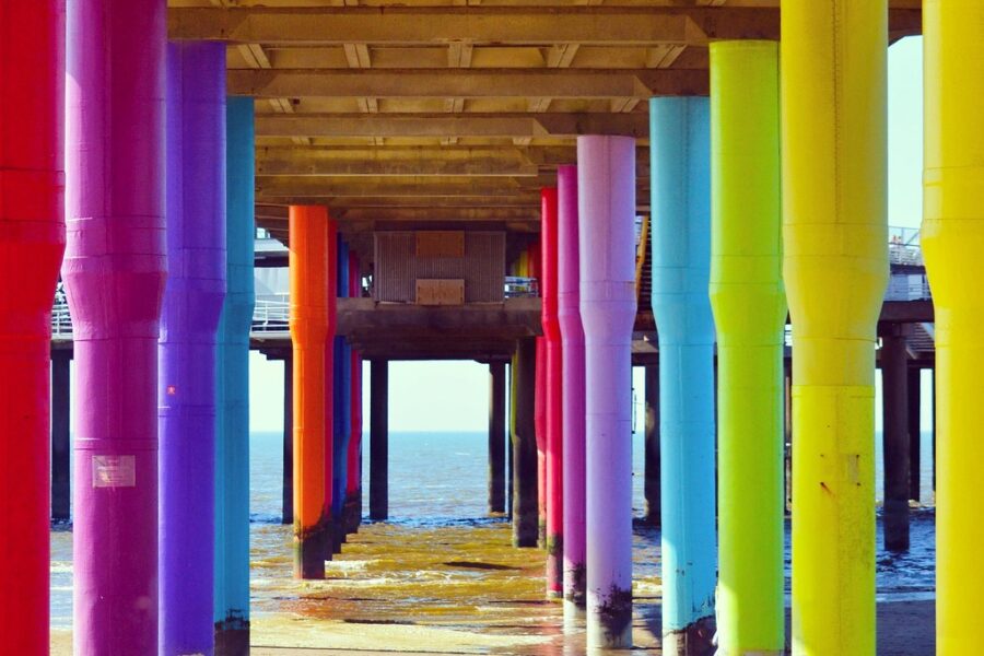 découvrez tout sur le tablier de pont, sa conception, ses matériaux et son importance dans la structure des ponts pour assurer sécurité et durabilité.