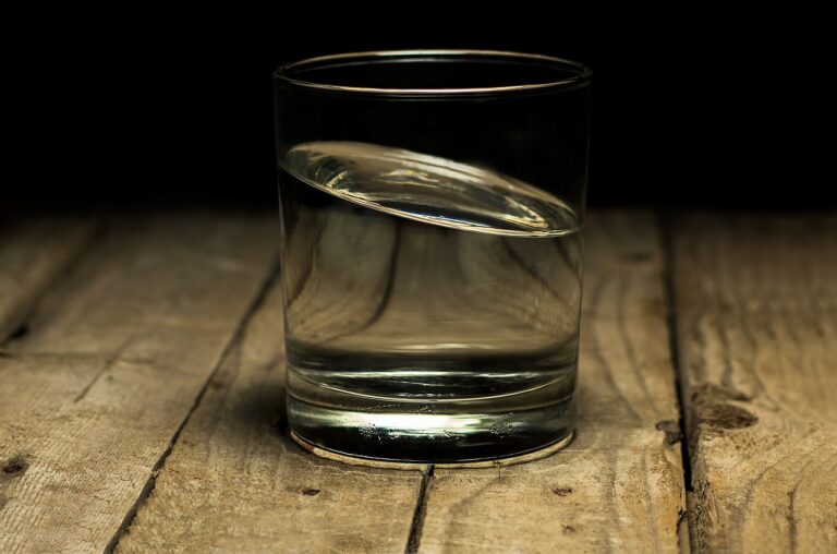 modernisation du réseau d'eau potable : amélioration de la qualité, de la fiabilité et de l'efficacité pour un approvisionnement en eau sûr et durable.