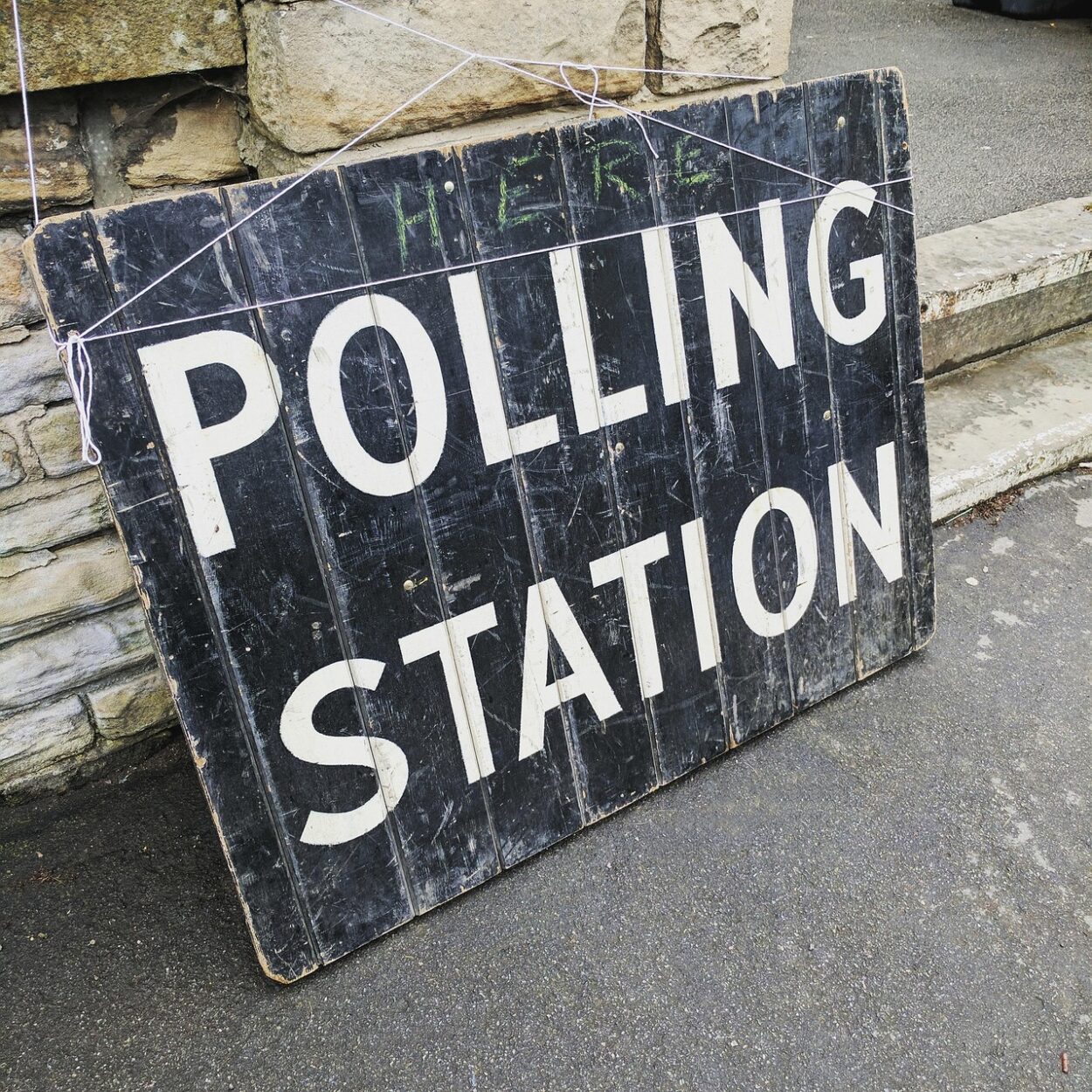 découvrez tout sur les élections municipales de paris 2026 : candidats, programmes, dates clés et enjeux majeurs pour la capitale française.