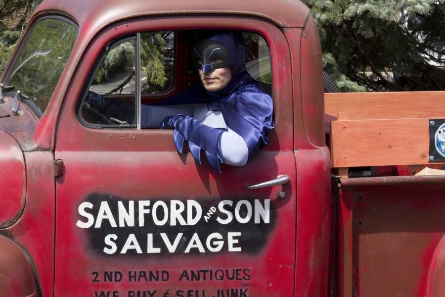 découvrez notre sélection de sitcoms amusantes et captivantes, parfaites pour égayer vos soirées avec humour et bonne humeur.