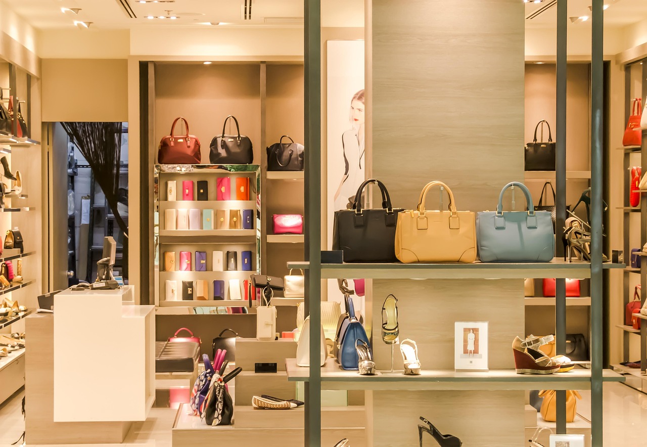 découvrez les informations importantes sur les fermetures de magasins, leurs raisons, et comment cela peut affecter vos achats et services.