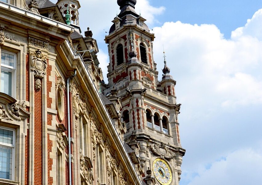 découvrez tout sur l'attaque de la rue des rosiers : contexte, détails et impact de cet événement marquant.