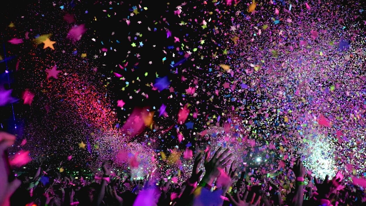 plongez dans l'univers joyeux de confetti battle, un jeu captivant où éclats de couleur et évasion garantissent des moments de fun inoubliables.