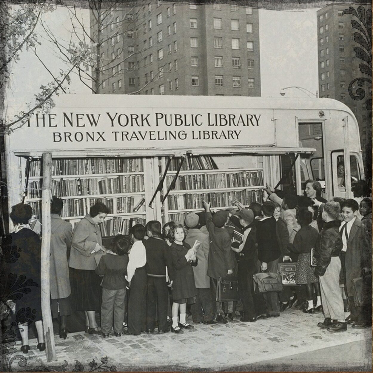 découvrez notre street library : une bibliothèque de quartier accessible à tous, où vous pouvez emprunter et partager des livres gratuitement en toute simplicité.